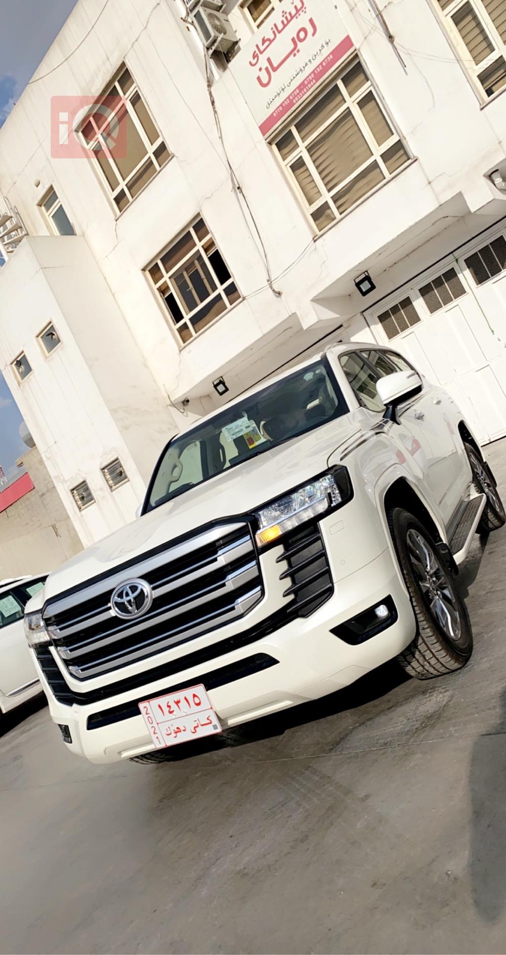 تۆیۆتا لاند کروزەر